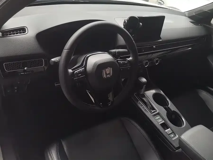 Honda Civic 2022 Civic 240TURBO CVT Ignition Edition 2023 — миниатюра 5