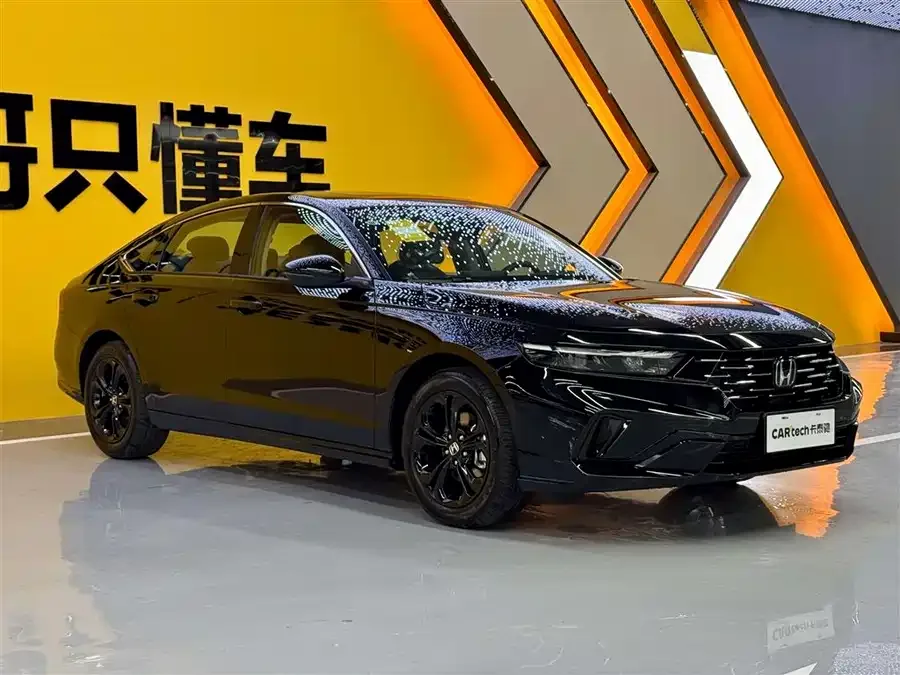 Honda Accord Accord 2025 Sports Series 260TURBO Luxury Edition 2026 — миниатюра 3