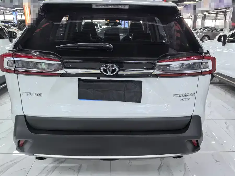 Toyota Wildlander Wildlander 2022 2.0L CVT 4WD Luxury PLUS Edition 2022 — миниатюра 2