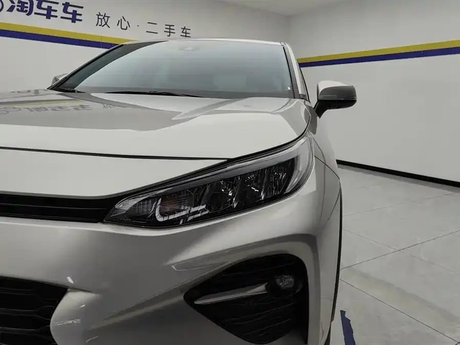 Toyota Wildlander Wildlander 2022 2.0L CVT 4WD Luxury PLUS Edition 2023 — миниатюра 2