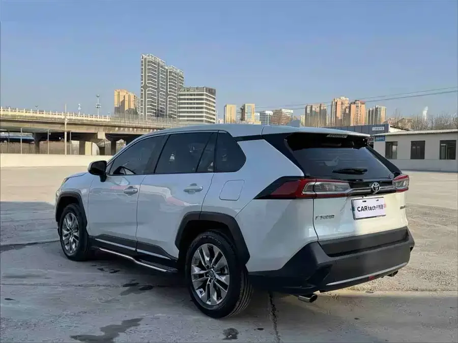 Toyota Wildlander Wildlander 2022 2.0L CVT 2WD Luxury Edition 2022 — миниатюра 2