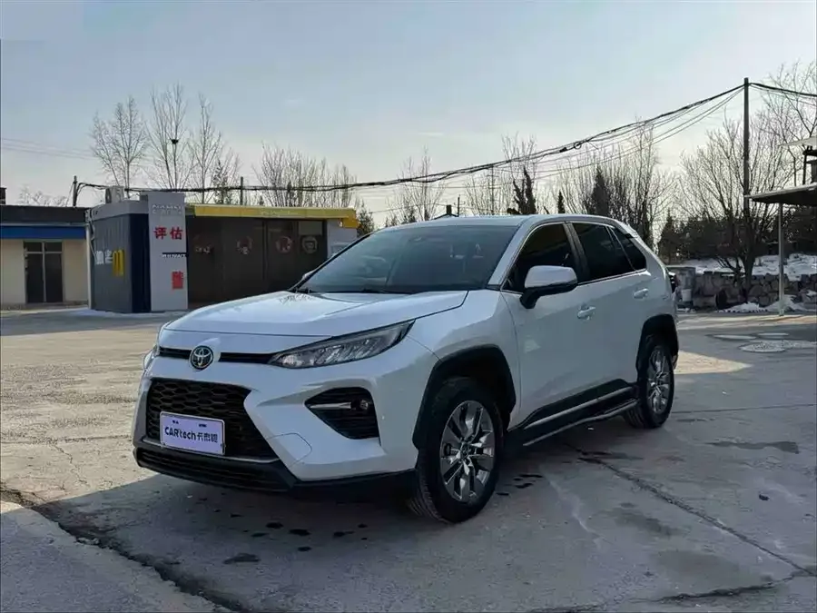 Toyota Wildlander Wildlander 2022 2.0L CVT 2WD Luxury Edition 2022 — фото 1, купить с доставкой в Москву