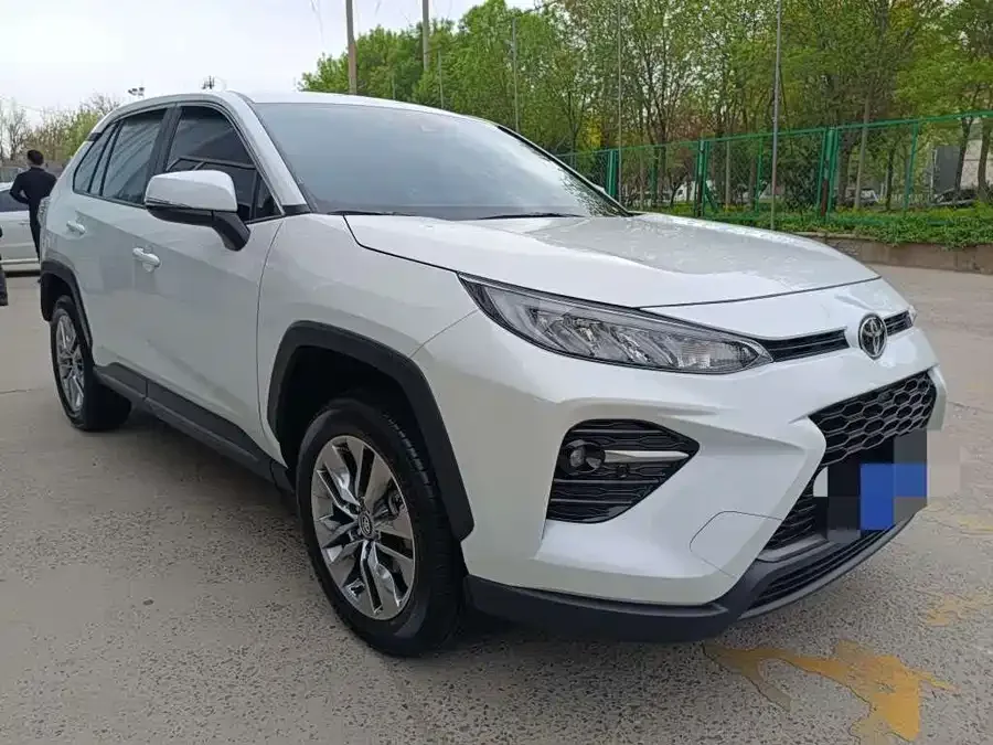 Toyota Wildlander Wildlander 2024 2.0L CVT 2WD Leading Edition 2025 — миниатюра 3