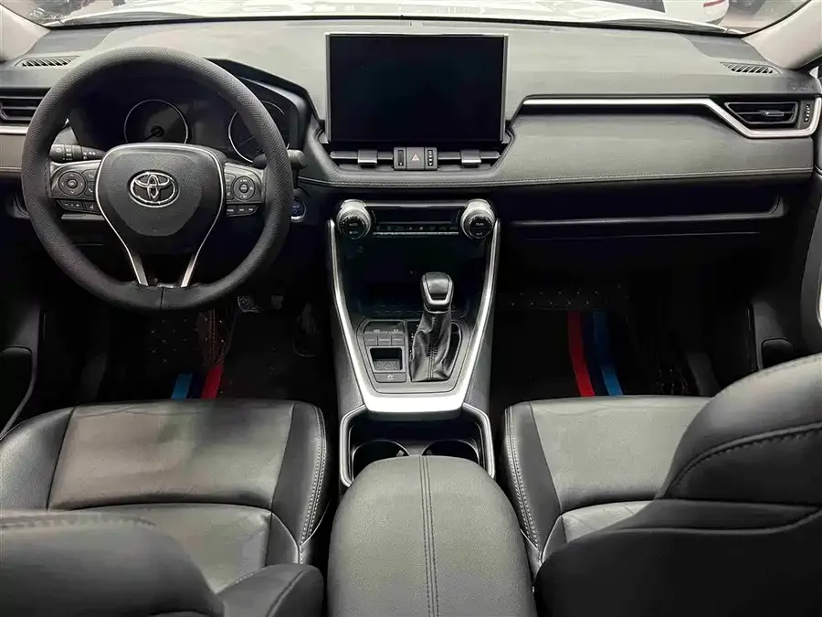 Toyota Wildlander Wildlander 2023 2.0L CVT 2WD Urban Edition 2024 — миниатюра 4