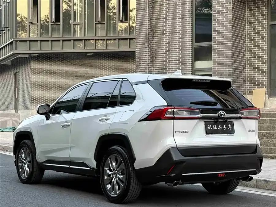 Toyota Wildlander Wildlander 2023 2.0L CVT 2WD Urban Edition 2023 — миниатюра 3