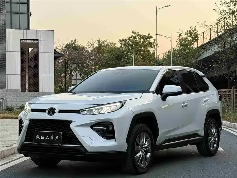 Toyota Wildlander Wildlander 2023 2.0L CVT 2WD Urban Edition 2023 — миниатюра 5