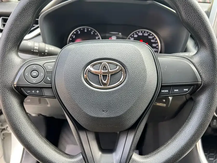Toyota Wildlander Wildlander 2022 2.0L CVT 2WD Leading Edition 2022 — миниатюра 5