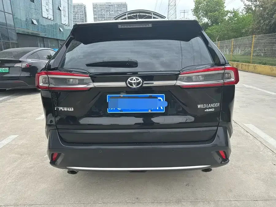 Toyota Wildlander Wildlander 2022 2.0L CVT 4WD Technology Edition 2022 — миниатюра 2
