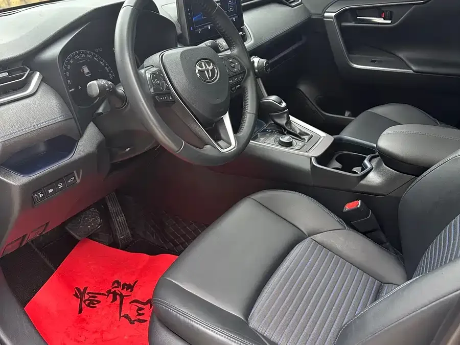 Toyota Wildlander Wildlander 2022 2.0L CVT 4WD Technology Edition 2022 — миниатюра 4