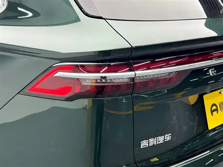Geely Monjaro Xingyue L 2025 Dongfangyao 2.0TD Automatic 4WD Moon-Watching Edition 2024 — миниатюра 5