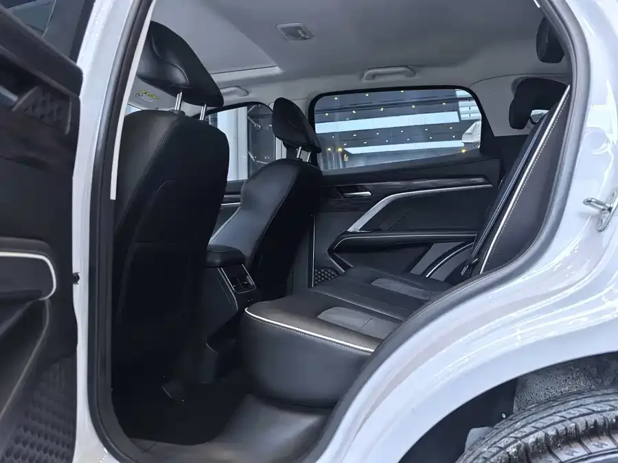 Haval H6 Haval H6 2023 National Fashion Edition 1.5T Automatic Urban Edition 2022 — миниатюра 3