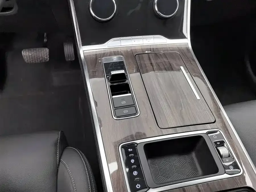 Exeed VX Xingtu Lanyue 2021 400T 4WD Xingyao Pro Edition 7 Seaters 2022 — миниатюра 4