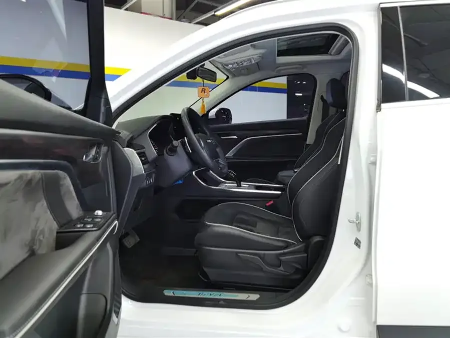 Haval H6 Haval H6 2023 National Fashion Edition 1.5T Automatic Urban Edition 2024 — миниатюра 3