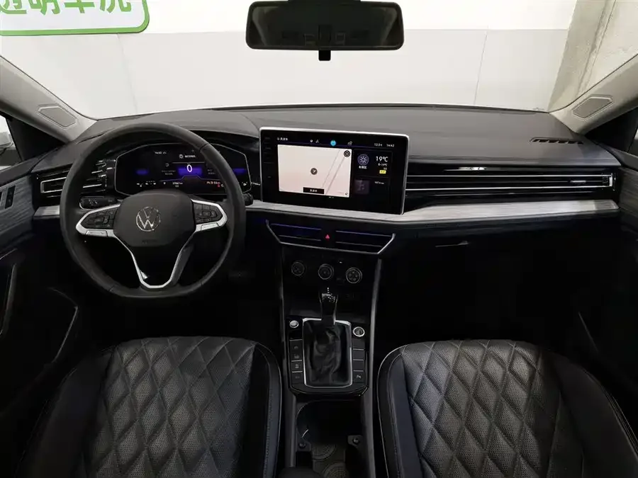 Volkswagen Sagitar 2023 Sagitar 300TSI DSG Beyond Edition 2024 — миниатюра 2