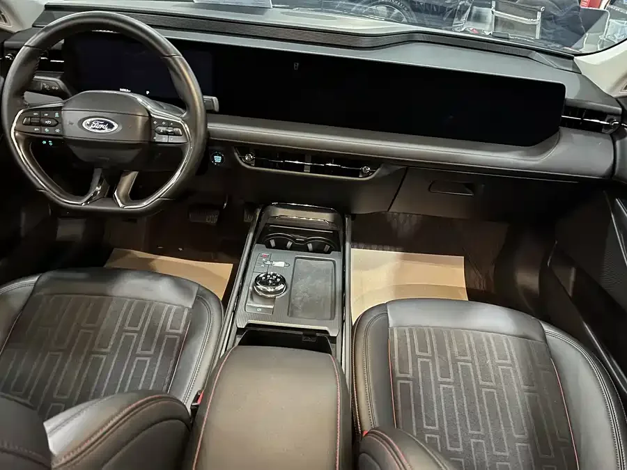 Ford Mondeo 2023 Mondeo EcoBoost 245 Luxury 2024 — миниатюра 2