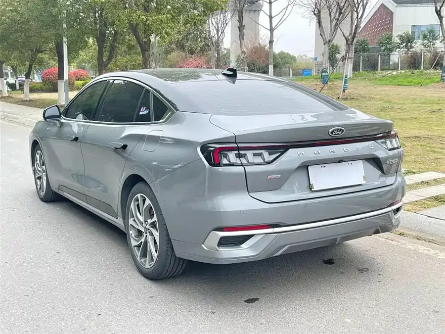 Ford Mondeo 2023 Mondeo EcoBoost 245 Extreme Edition 2024 — миниатюра 2