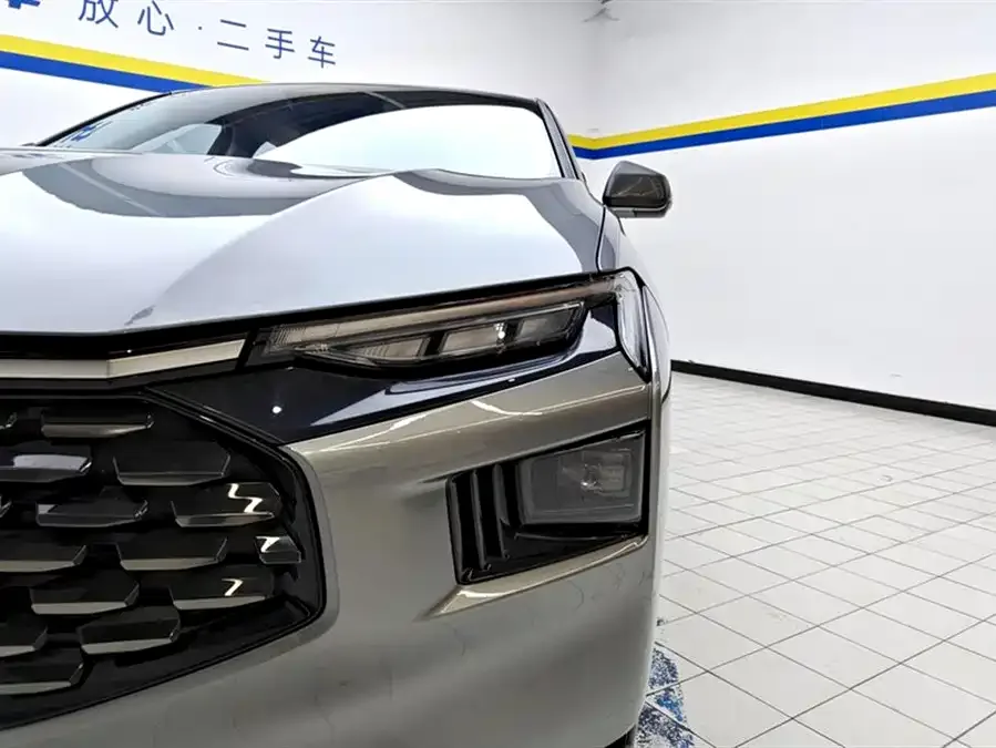 Ford Mondeo Mondeo 2022 facelift EcoBoost 245 luxury model 2023 — миниатюра 2