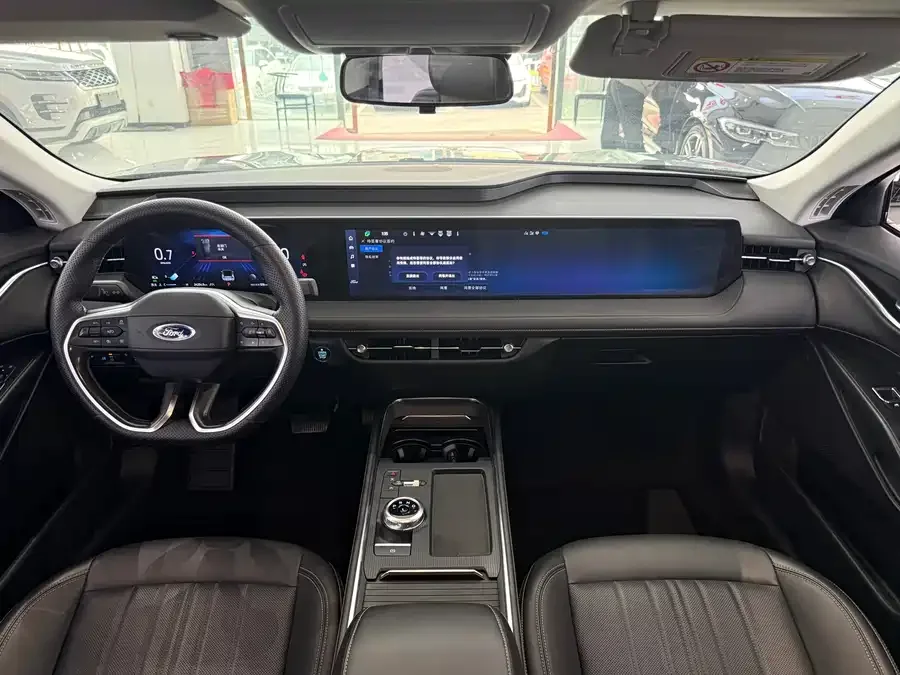 Ford Mondeo Mondeo 2025 2.0T EcoBoost Luxury Edition 2025 — миниатюра 4