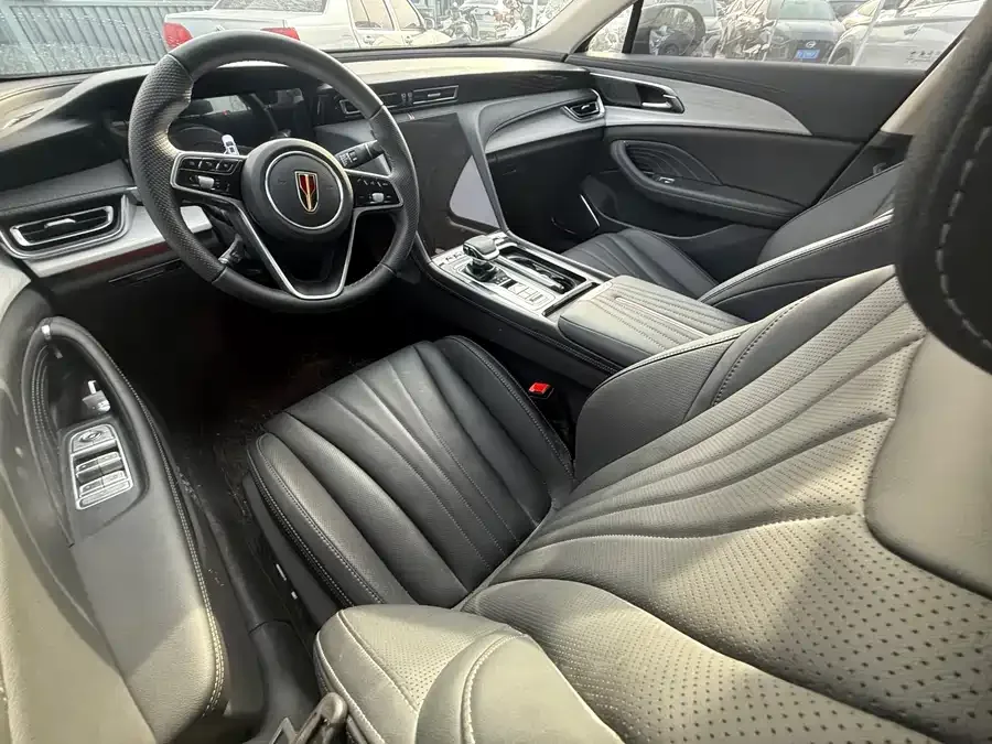 Hongqi H5 Hongqi H5 2025 2.0T Automatic Flagship Edition 2025 — миниатюра 2