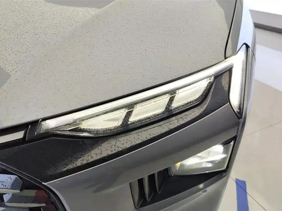 Ford Mondeo Mondeo 2022 facelift EcoBoost 245 luxury model 2024 — миниатюра 2