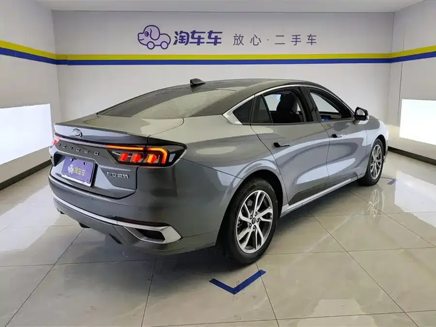 Ford Mondeo Mondeo 2022 facelift EcoBoost 245 luxury model 2024 — миниатюра 3