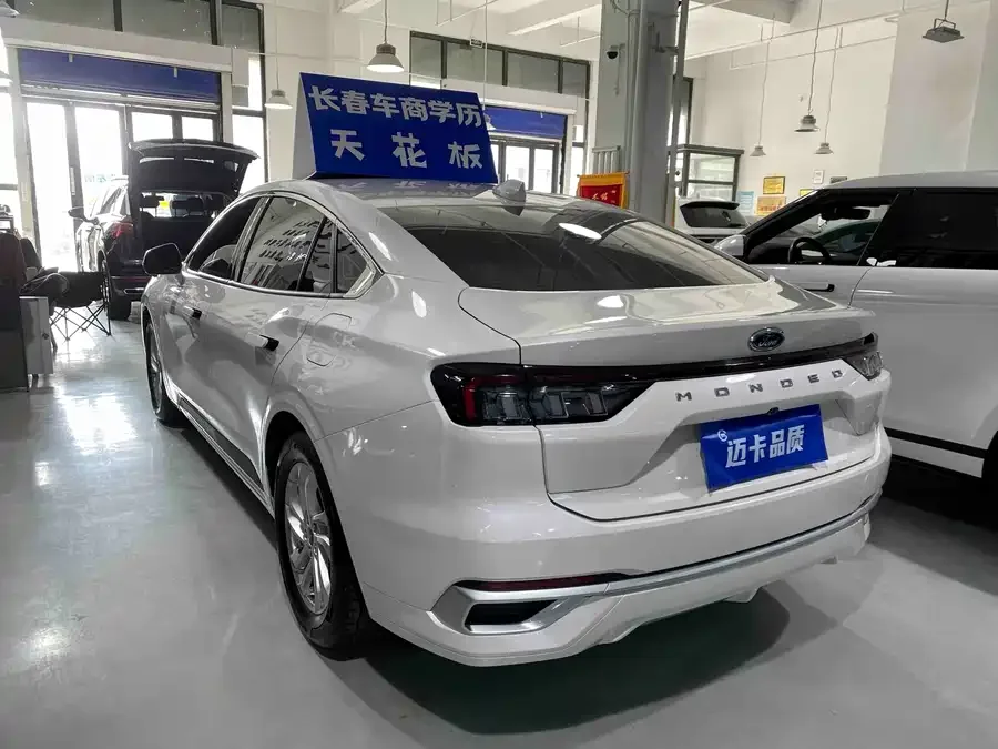 Ford Mondeo 2023 Mondeo EcoBoost 180 Comfort Edition 2024 — миниатюра 2