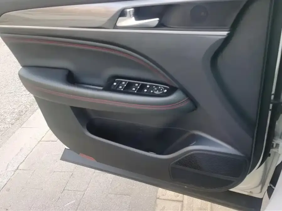 GAC Trumpchi GS4 PLUS Trumpchi GS4 PLUS 2023 390T Automatic Nebula Edition 2024 — миниатюра 4