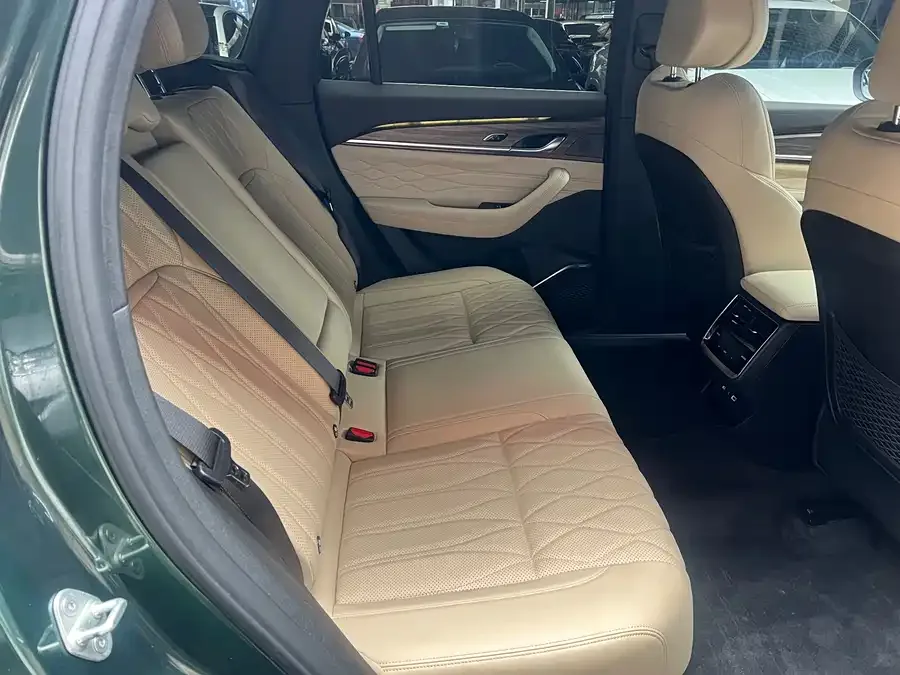 Geely Monjaro Xingyue L 2025 Dongfangyao 2.0TD Automatic 4WD Moon-Watching Edition 2025 — миниатюра 5