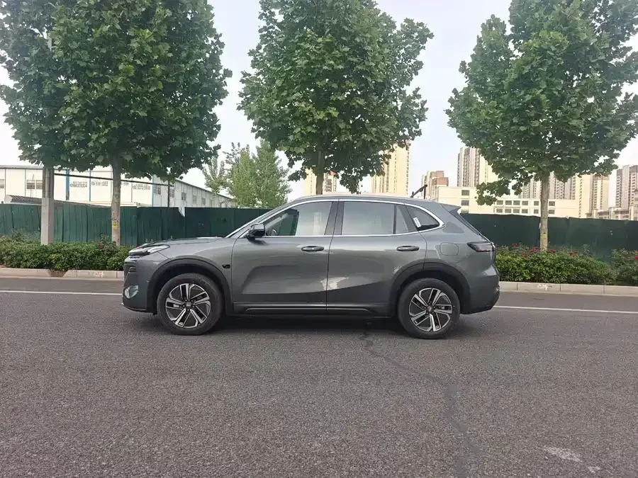 Geely Galaxy Starship 7 Galaxy Starship 7 2026 Model 135km Smart Navigation Edition 2026 — миниатюра 2