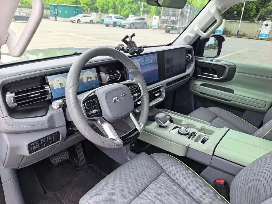 BAIC BJ40 Beijing Off-road BJ40 2024 2.0T New City Hunter Edition Knight Type 2024 — миниатюра 5