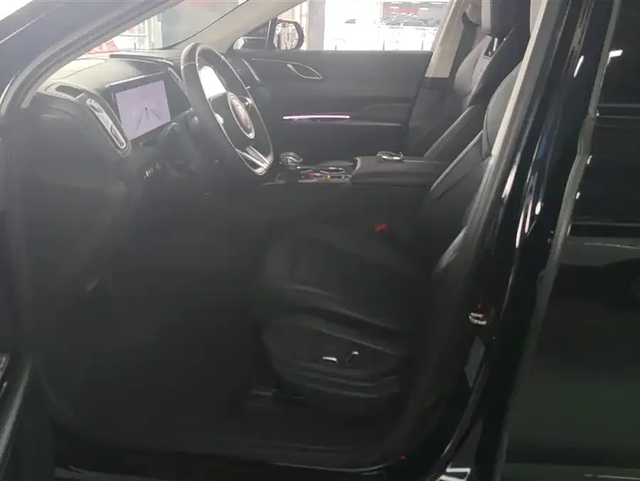 Hongqi HS3 Hongqi HS3 2023 1.5T 2WD Shanwei Edition 2024 — миниатюра 3