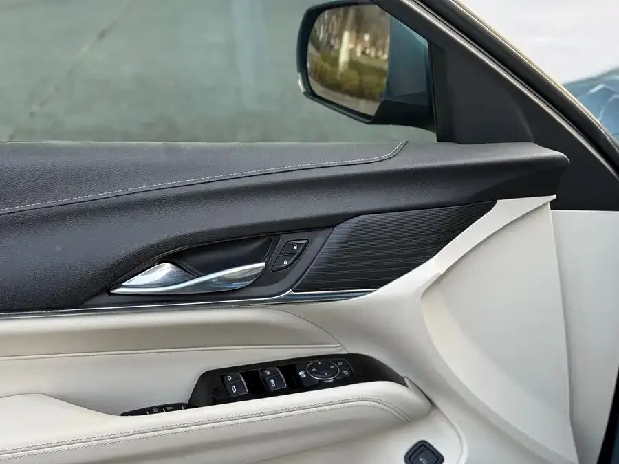 Cadillac CT4 2023 25T Fashion Edition 2023 — миниатюра 2