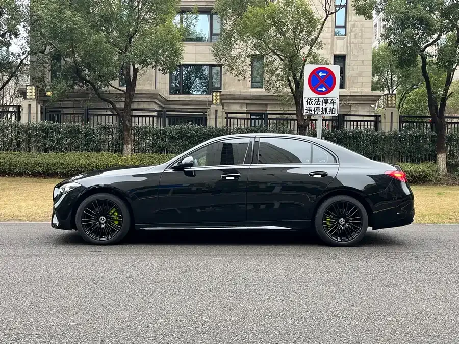 Mercedes-Benz Class C Mercedes-Benz C-Class 2023 C 260 L Sports Edition 2023 — миниатюра 2