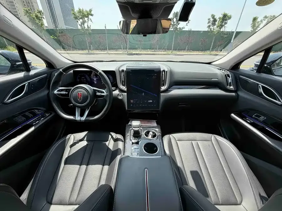 Hongqi HS3 PHEV Hongqi HS3 PHEV 2024 115km Jinwei Edition 2024 — миниатюра 2