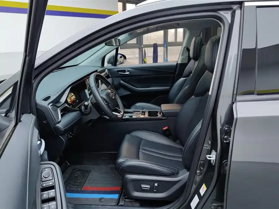 GAC Trumpchi GS4 Trumpchi GS4 2022 270T Automatic Intelligent Mobility Technology Edition 2022 — миниатюра 3