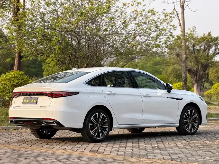 Chery Arrizo 8 PRO Chery Arrizo 8 PRO 2025 1.6T DCT Standard Edition 2026 — миниатюра 4