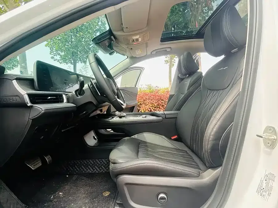 Chery Arrizo 8 Arrizo 8 2025 2.0T DCT 2025 — миниатюра 2