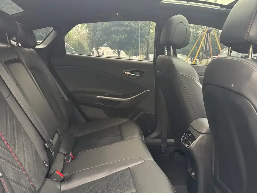 Hyundai Lafesta Fiesta 2023 270T N Line DLX Luxury Edition 2023 — миниатюра 3