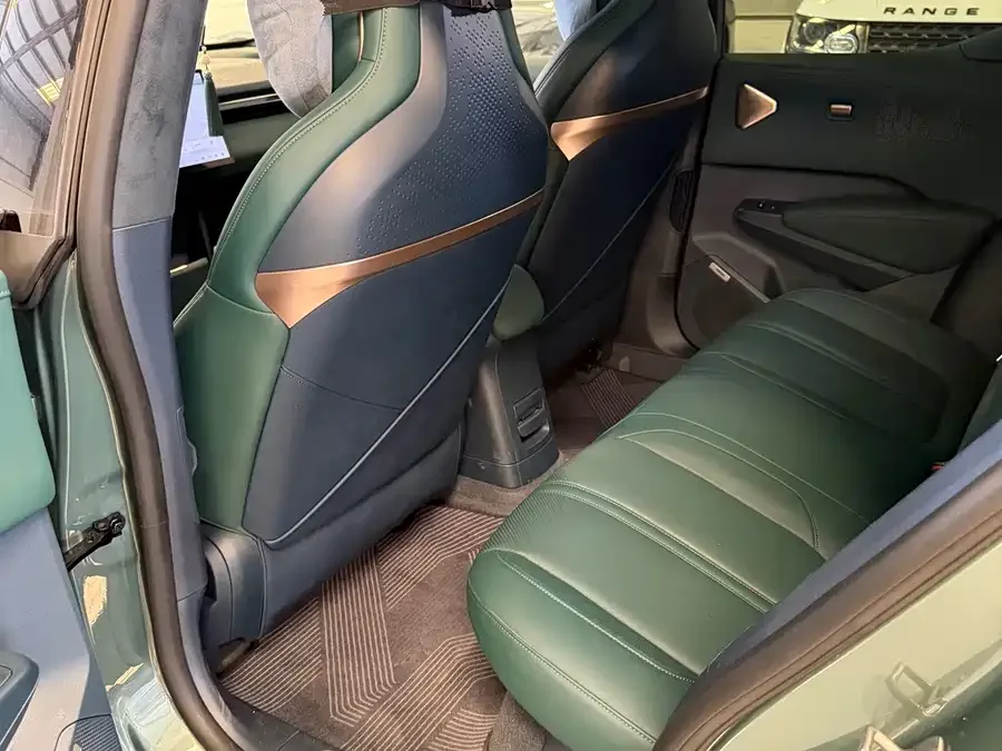 Zeekr X Zeekr X 2025 five-seat rear-wheel drive version 2025 — миниатюра 2