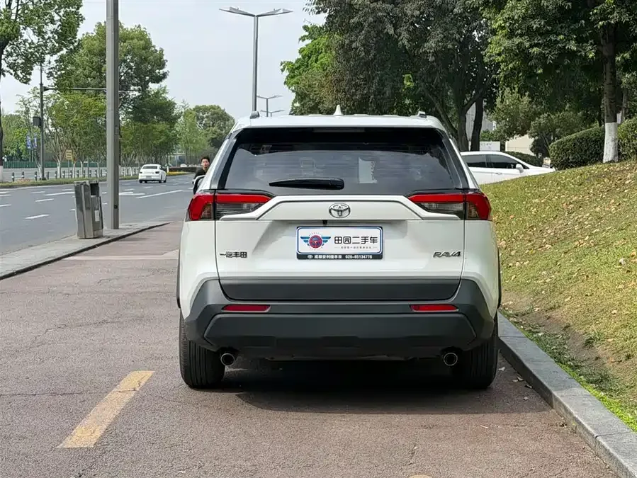 Toyota RAV4 RAV4 Rongfang 2024 2.0L CVT 2WD Urban Edition 2025 — миниатюра 2
