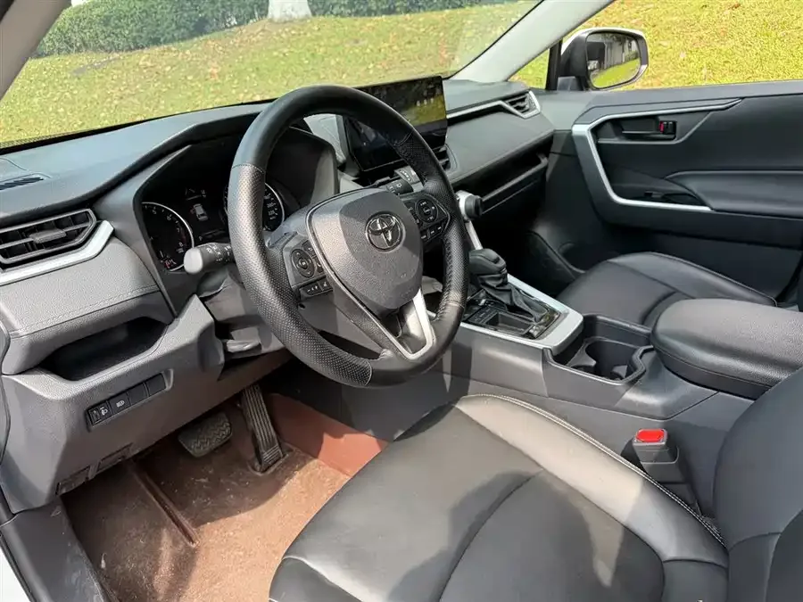 Toyota RAV4 RAV4 Rongfang 2024 2.0L CVT 2WD Urban Edition 2025 — миниатюра 4