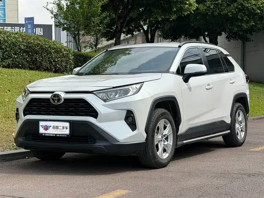 Toyota RAV4 RAV4 Rongfang 2024 2.0L CVT 2WD Urban Edition 2025 — фото 1, купить с доставкой в Москву