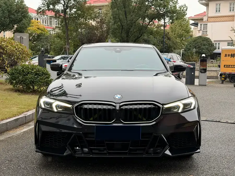 BMW 3 series BMW 3 Series 2023 325Li M Sport Night Edition 2023 — миниатюра 3