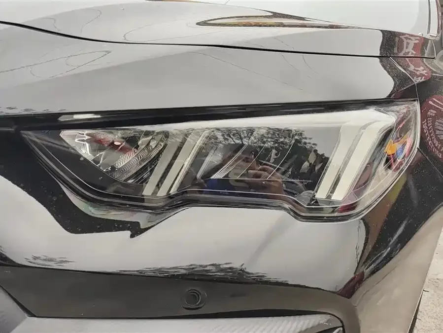 GAC Trumpchi Shadow Leopard Shadow Leopard 2021 270T DCT J15 Edition 2022 — миниатюра 2