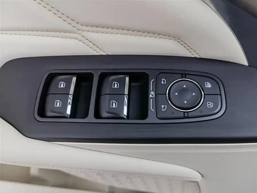 Haval Shenshou Haval Shenshou 2022 2.0T Zhizun 4WD Edition 2022 — миниатюра 3
