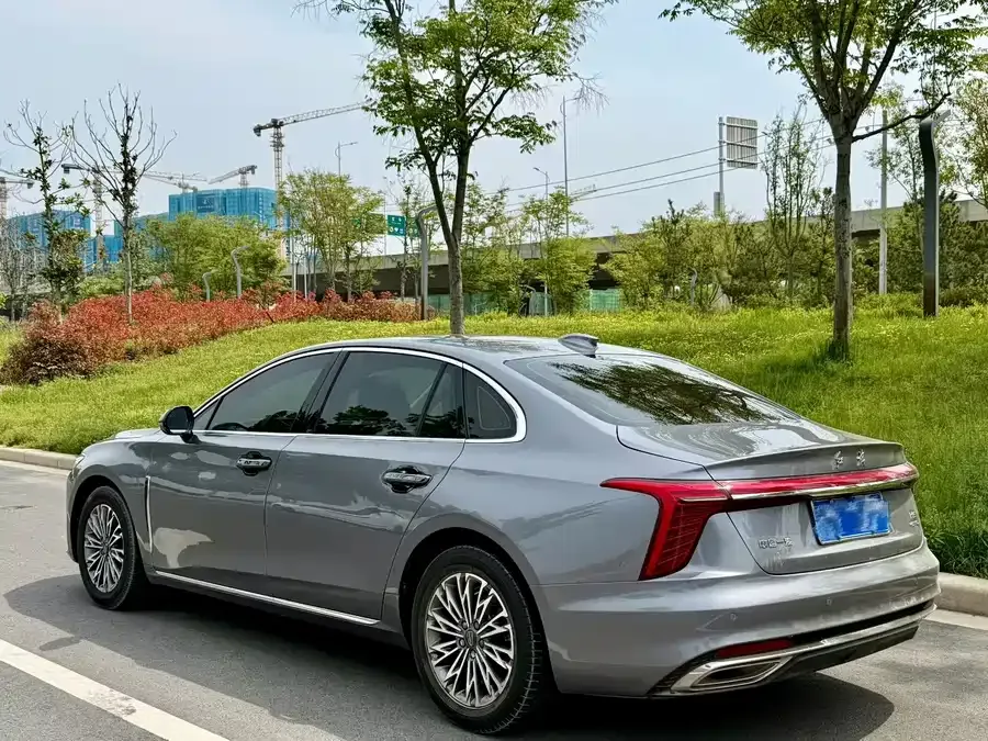 Hongqi H5 Hongqi H5 2023 2.0T Automatic Intelligent Connected Flag Edition 2022 — миниатюра 3