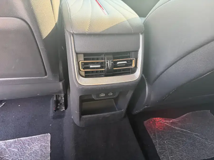 Hongqi H5 Hongqi H5 2023 2.0T Automatic Intelligent Connected Flag Edition 2023 — миниатюра 5