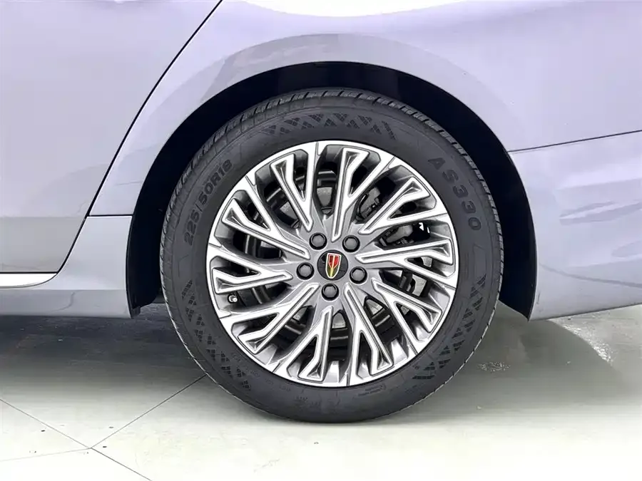 Hongqi H5 Hongqi H5 2023 2.0T Automatic Intelligent Connection Flagship Edition 2022 — миниатюра 4