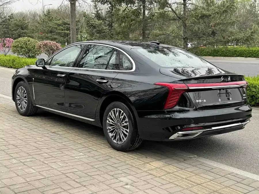 Hongqi H5 Hongqi H5 2025 1.5T DCT Flagship Edition 2026 — миниатюра 3