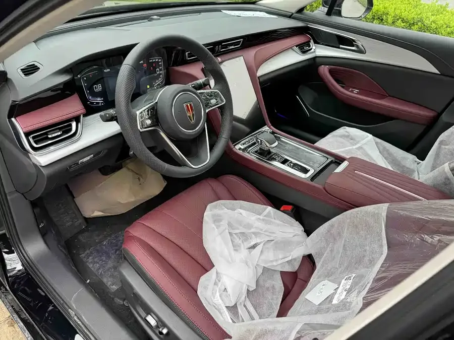 Hongqi H5 Hongqi H5 2025 1.5T DCT Flagship Edition 2026 — миниатюра 4